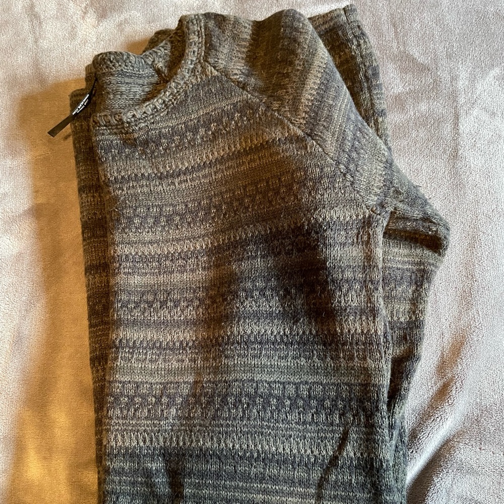 Kuhl green sweater dress. Size medium.